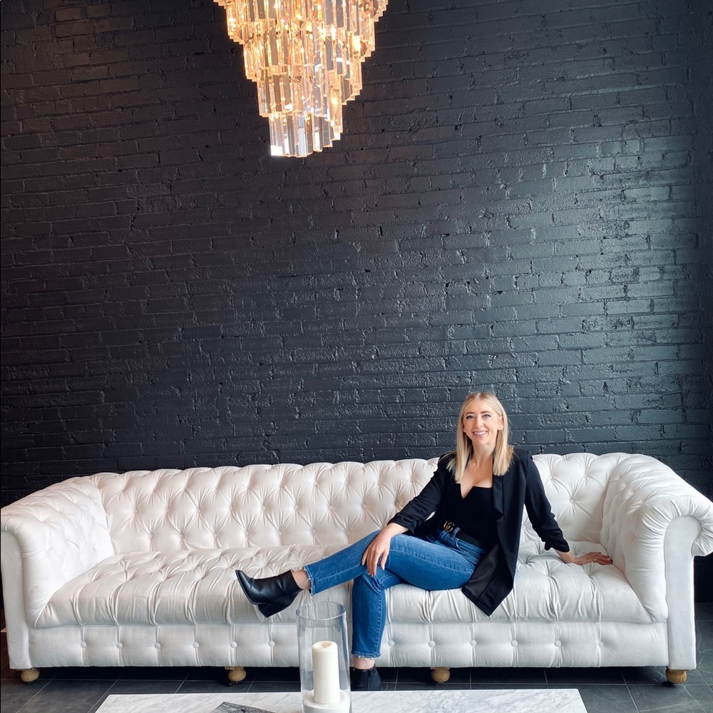 Meet your Posher, Lindsey